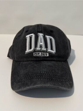 Grey/Black 'DAD EST. 2025' Embroidered Baseball Cap